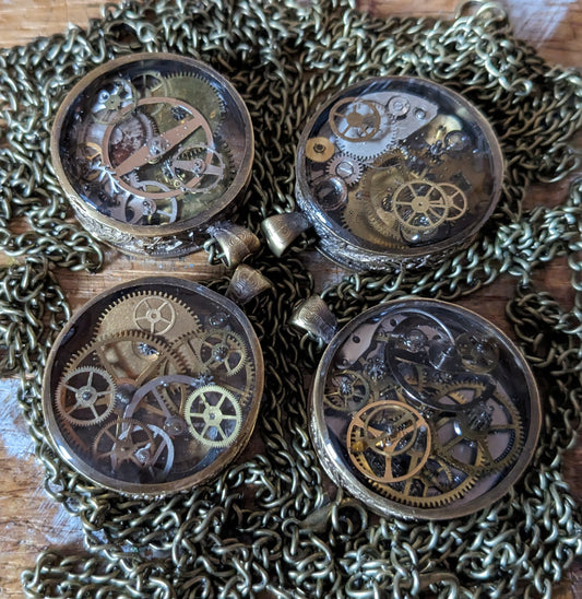 Resin Set Bronze Watch and Clock Parts Necklace