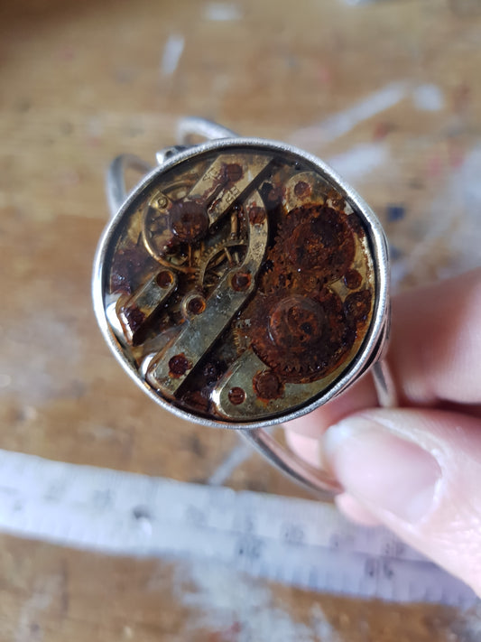 Large Complete Rusty Mechanism Bangle
