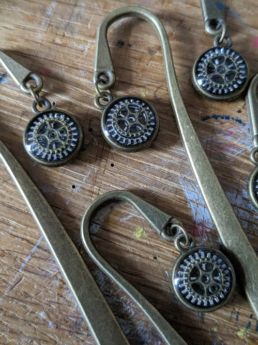 Bronze Cog Bookhook Bookmarks
